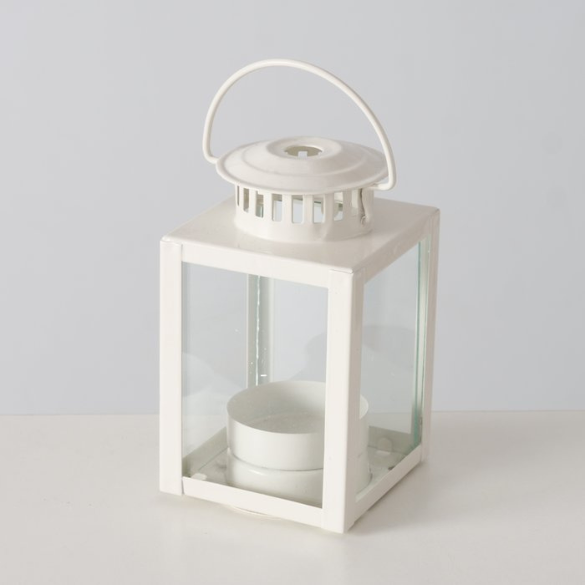 B KELLY LATERN White design Table decoration